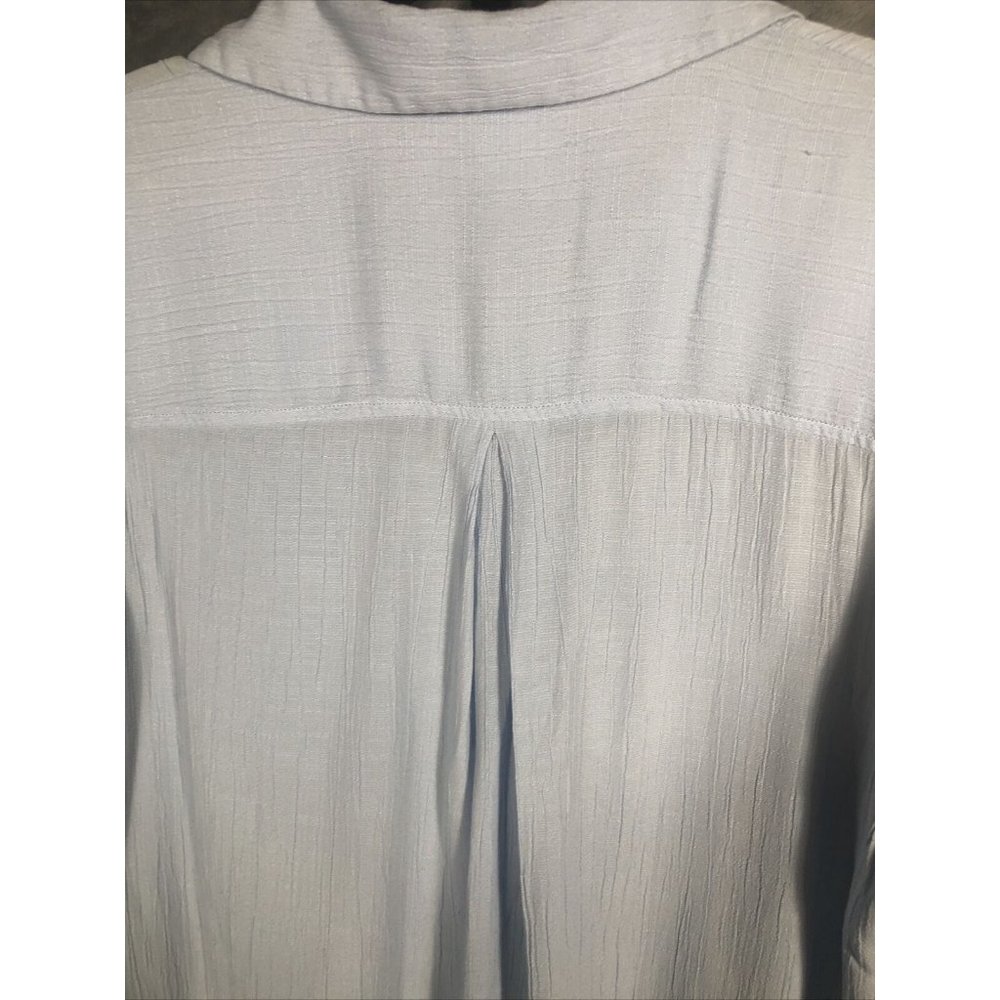 H&M Shirt Button Down Women’s Long Sleeve Light Blue Blouse Adult Size 2  40-42 - Picture 10 of 14